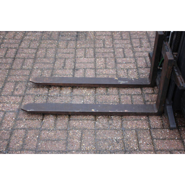 1999 هايستر E2.50XM-847-44905980