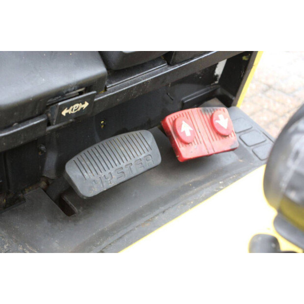 1999 هايستر E2.50XM-847-44905988