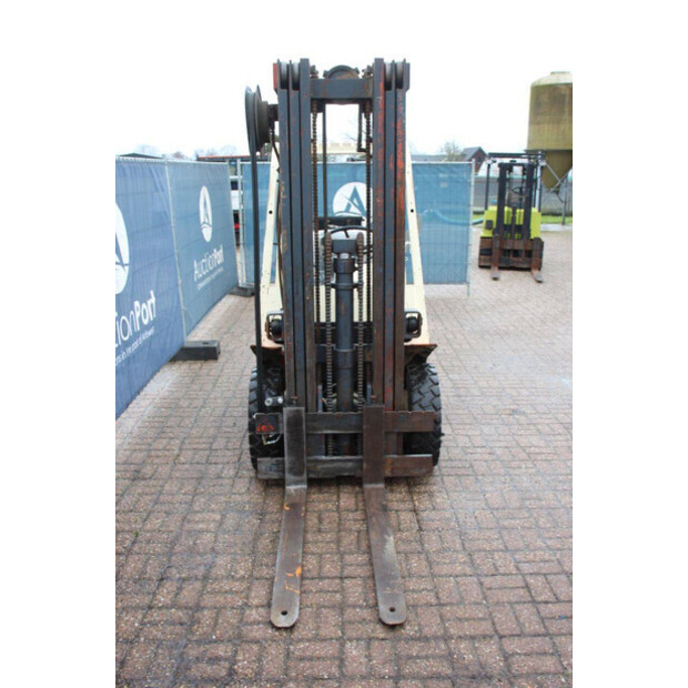 NISSAN PF02A20U-44906067