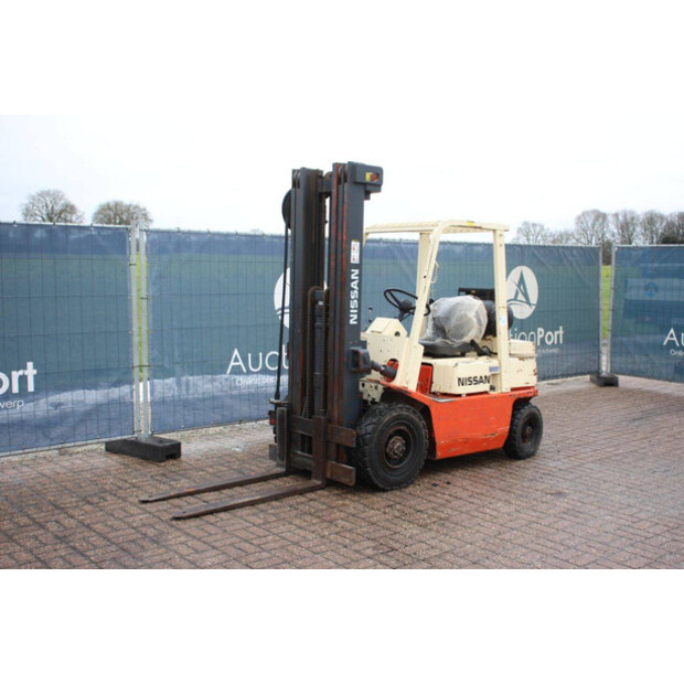 NISSAN PF02A20U-44906068