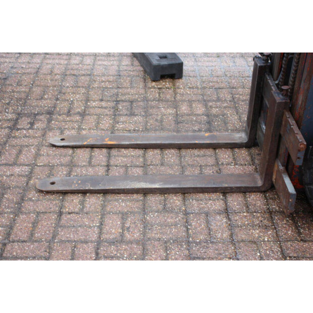 NISSAN PF02A20U-44906071