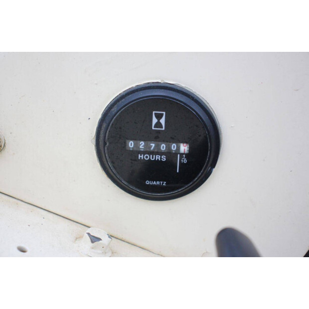 NISSAN PF02A20U-44906084