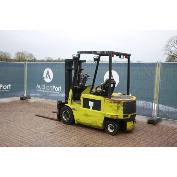 1997 Clark 30S-44906091