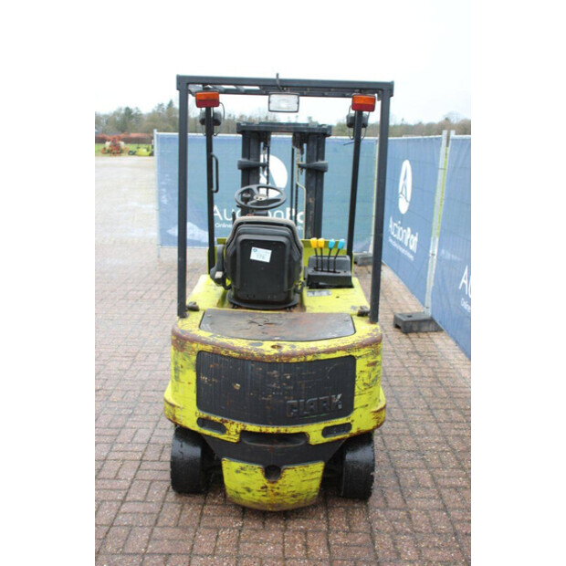 1997 Clark 30S-44906092