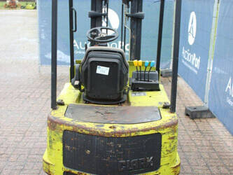 1997-clark-30s-44906092