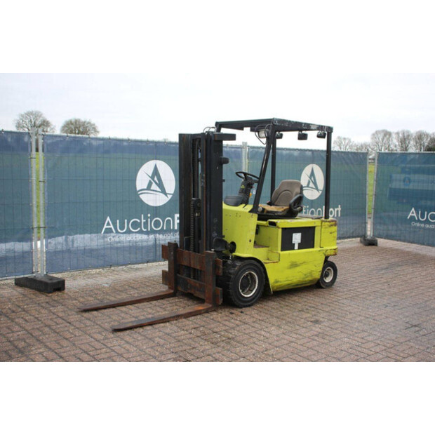 1997 Clark 30S-44906096