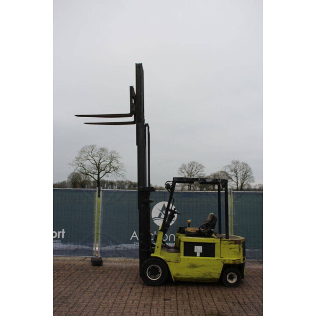 1997 Clark 30S-44906115