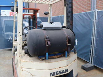 nissan-ph01a14u-1404432-44906413