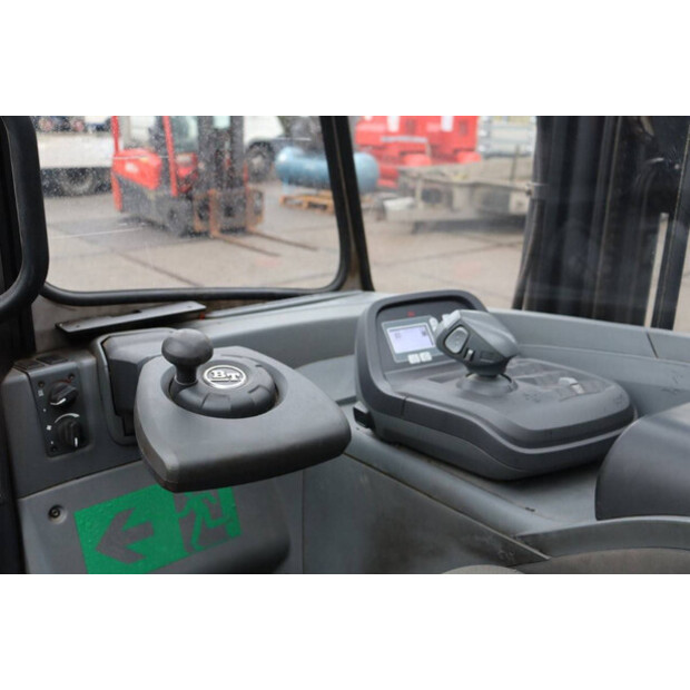 2013 BT RRE140CC-44906825