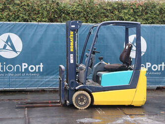 صورة ل رافعات شوكية كوماتسو FB16M-3E