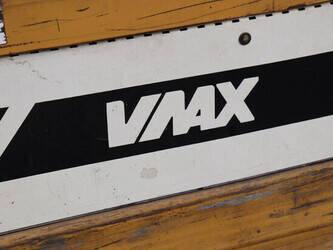 caterpillar-vmax-f30-1404451-44907080