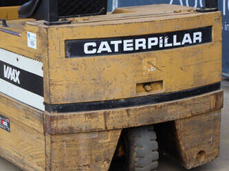 caterpillar-vmax-f30-1404451-44907082