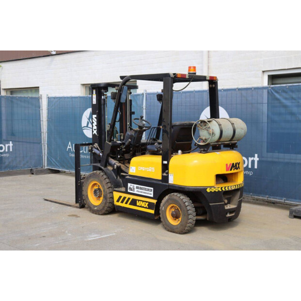 2017 VMAX CPQYD25-44907105