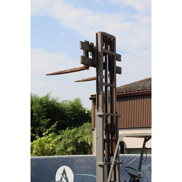 1977 ليندي H40T-44907397