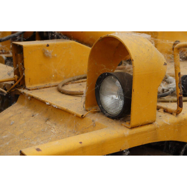 ال ام في 10 DC RORO-44907537