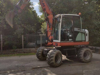 صورة ل حفارات 2004 شيف 23 M/705M