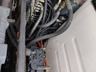 2004-schaeff-23-m-705m-1404470-44907780