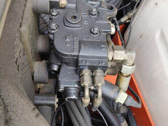 2004-schaeff-23-m-705m-1404470-44907781