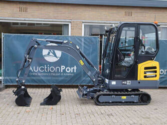 صورة ل 2020 Eurotrac HE18