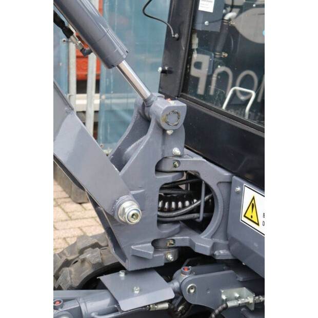 2020 Eurotrac HE18-44907841