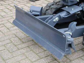 2020-eurotrac-he18-1404472-44907842