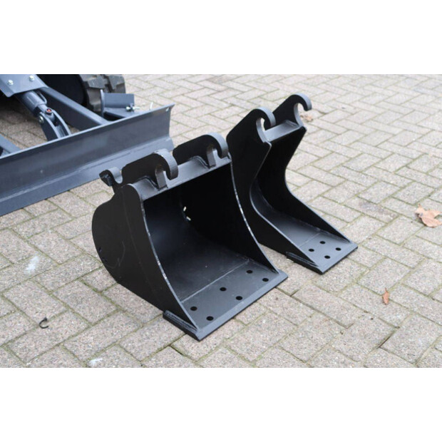 2020 Eurotrac HE18-44907875