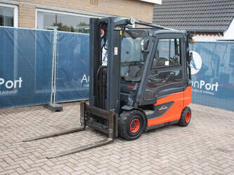 2015-linde-e25-01-1404478-44908119