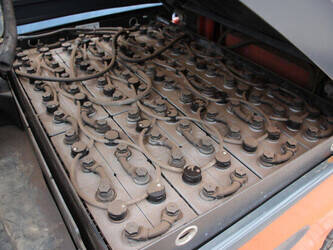 2015-linde-e25-01-1404478-44908130