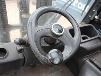 2015-linde-e25-01-1404478-44908134