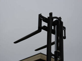 2015-linde-e25-01-1404478-44908142