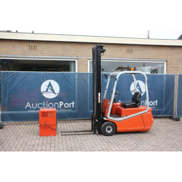 2005 BT CB15T-44908276