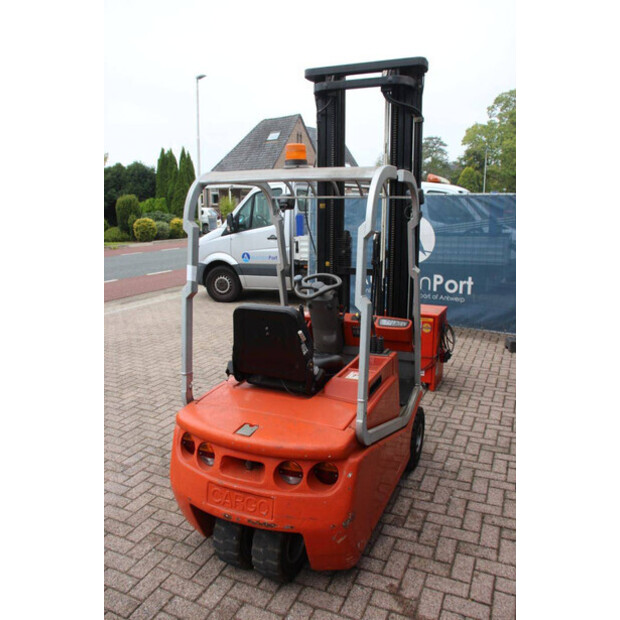 2005 BT CB15T-44908280