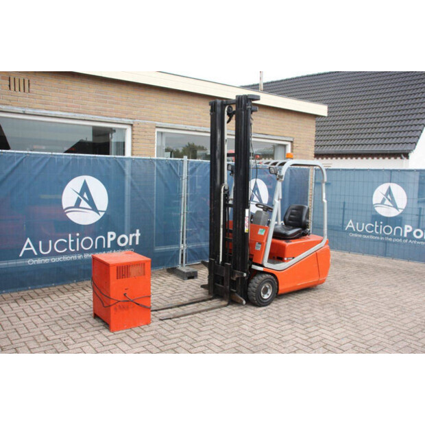 2005 BT CB15T-44908283