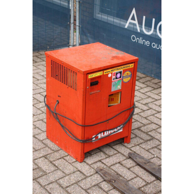 2005 BT CB15T-44908285