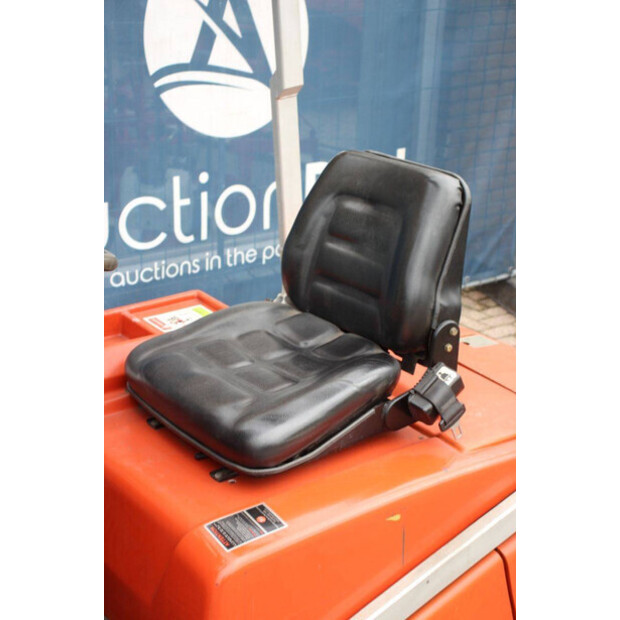 2005 BT CB15T-44908291