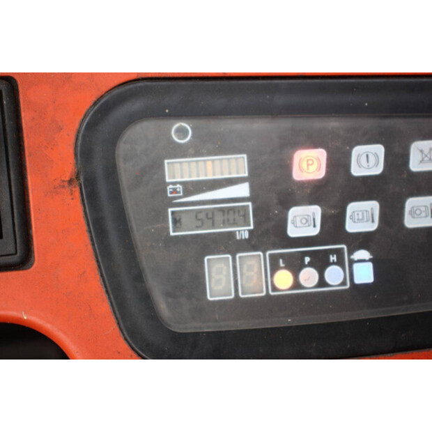 2005 BT CB15T-44908295