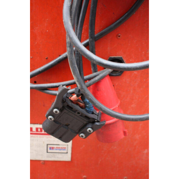 2005 BT CB15T-44908298