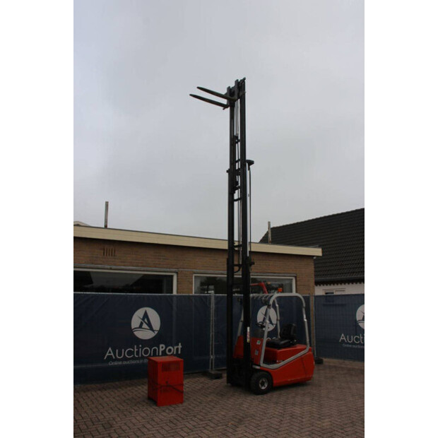 2005 BT CB15T-44908300