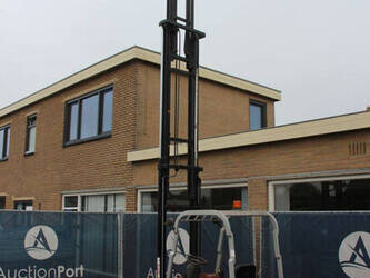 2005-bt-cb15t-1404483-44908302