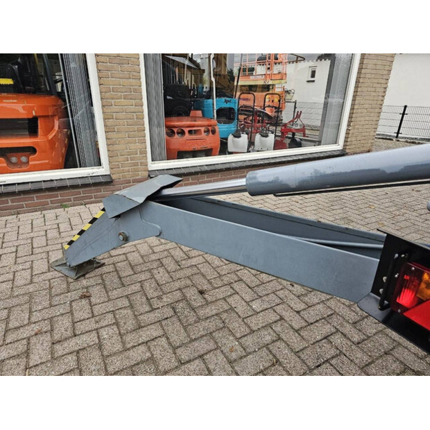 2004 Niftylift 210-44908571