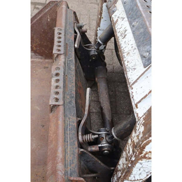 2016 BOBCAT S100-44908616