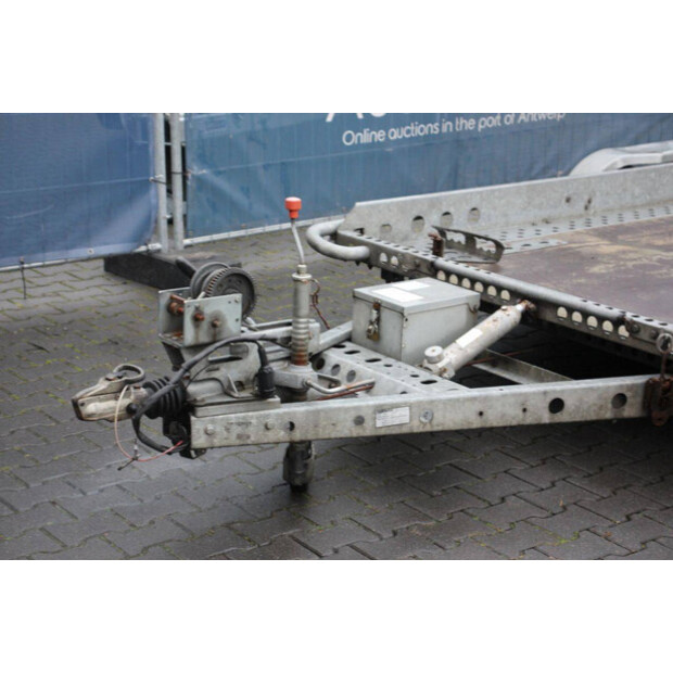 2012 بريان جيمس AJ96ATU-44908737