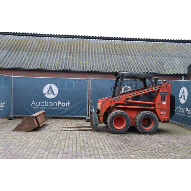 توماس 233 HD-44908913