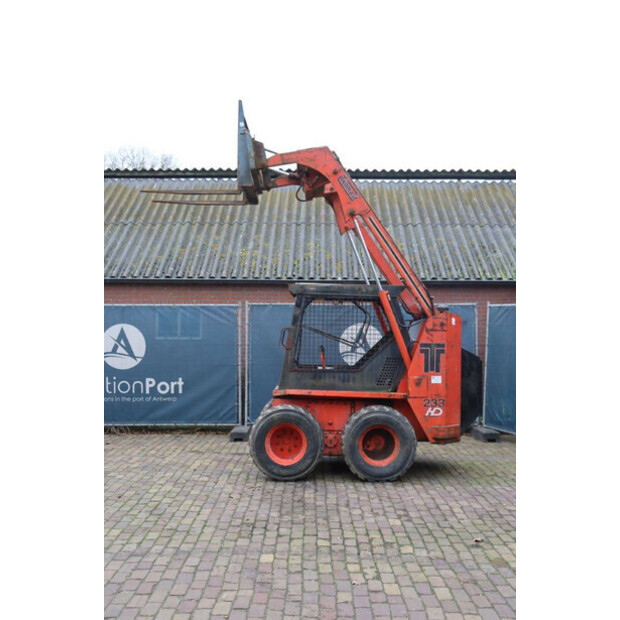 توماس 233 HD-44908942