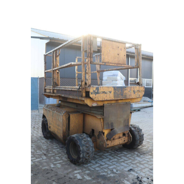 2000 جيني GS-3268 RT-44909333