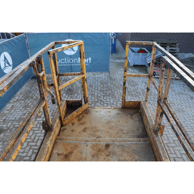 2000 جيني GS-3268 RT-44909346