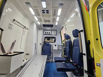 2018-mercedes-benz-sprinter-1404528-44909506