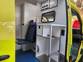 2018-mercedes-benz-sprinter-1404528-44909509