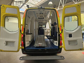 2019-mercedes-benz-sprinter-1404529-44909575