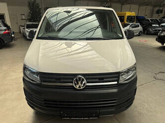 2017-volkswagen-transporter-1404530-44909610
